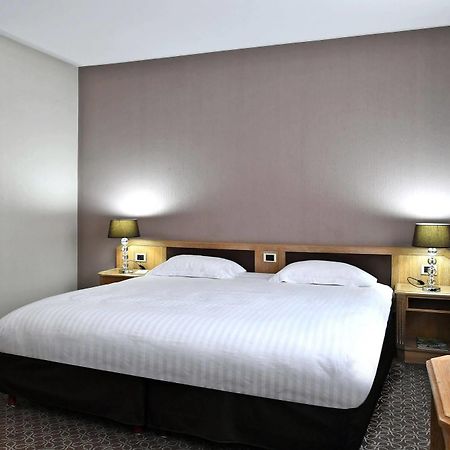 Le Grand Hotel Saint-Quentin  Buitenkant foto