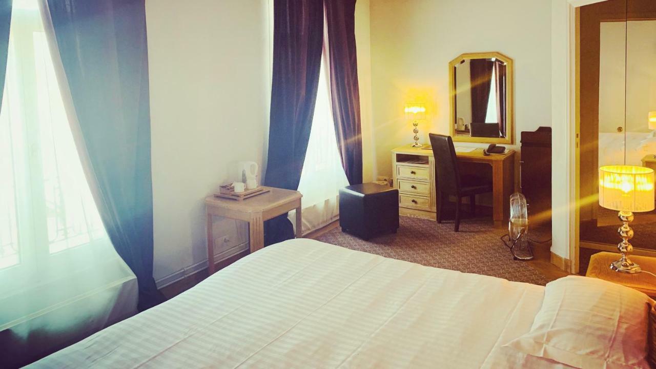 Le Grand Hotel Saint-Quentin  Kamer foto